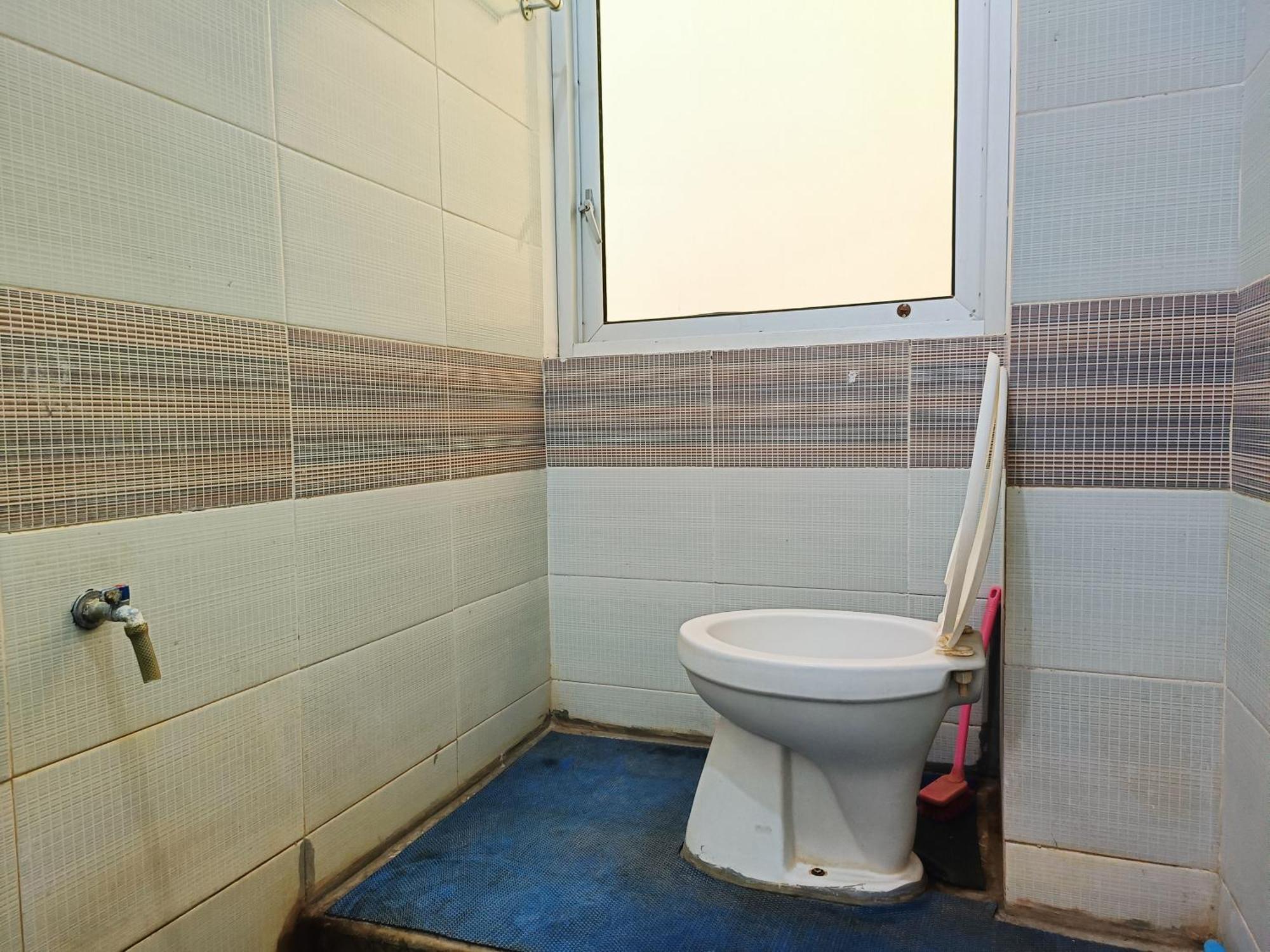 Bumi Merpati Residence Makassar Mitra Reddoorz Exterior foto